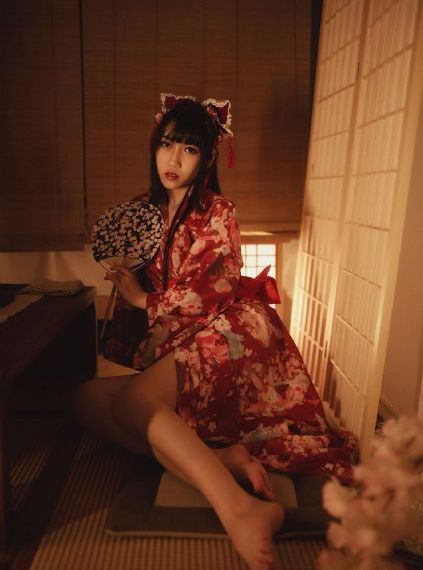 王后伞下