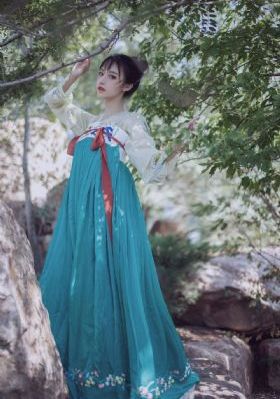 韩国学生的妈妈